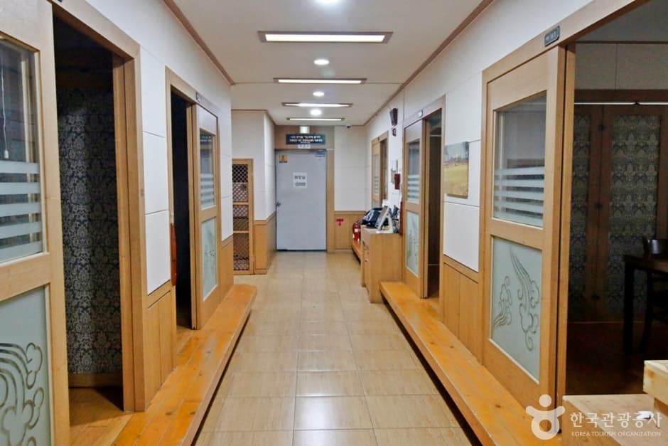 귀빈돌솥밥 (2)