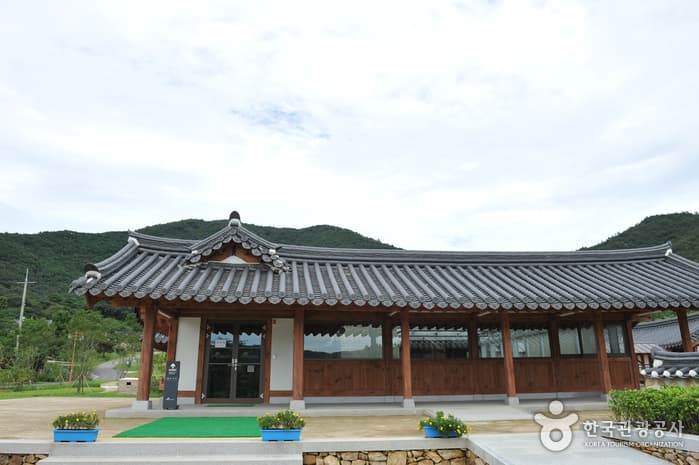 고산유물전시관