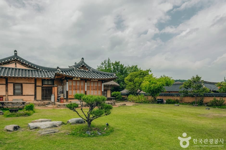 志山古宅[韩国旅游品质认证/Korea Quality]（지산고택[한국관광 품질인증/Korea Quality]）