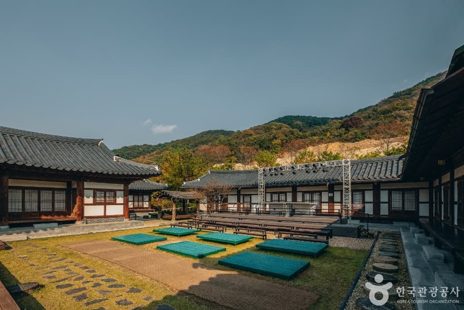 임실필봉농악보존회_내부전경 2