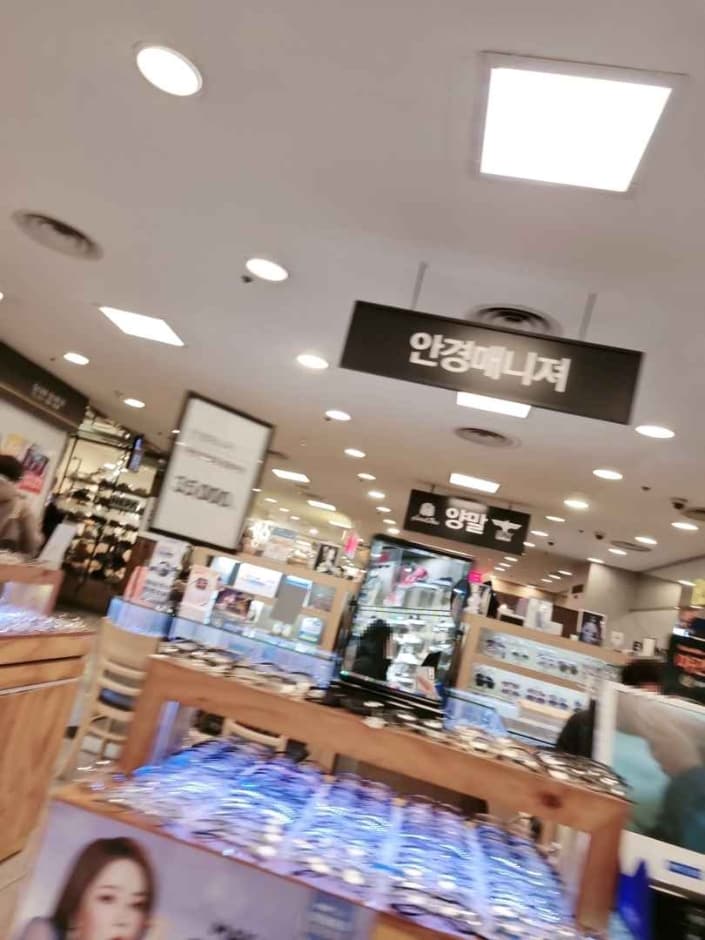 [事后免税店]OPTICALMANAGER NEWCORE坪村店안경매니저 뉴코아 평촌
