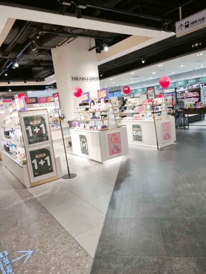Daiso - NC Singuro Branch [Tax Refund Shop] (더 페이스샵 nc신구로)