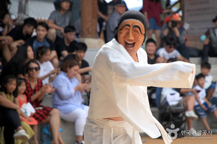 전통문화_하회별신굿탈놀이_08