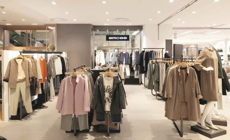 [事后免税店]Emcee엠씨