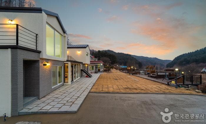 경기_레몬그라스_잔디정원