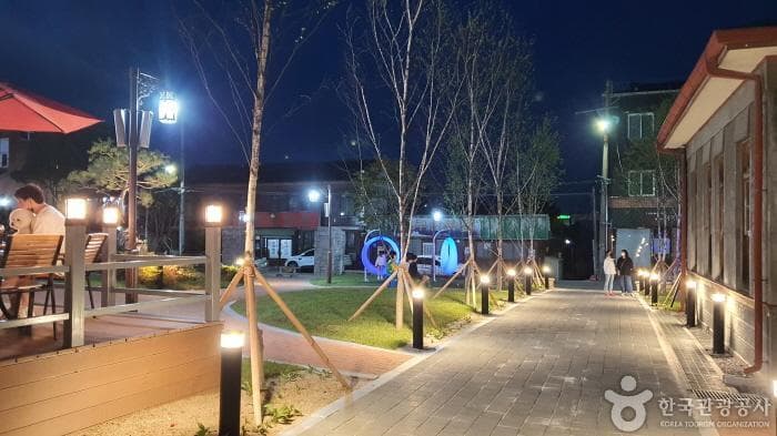 충북_엽연초하우스_외부전경21(야경)