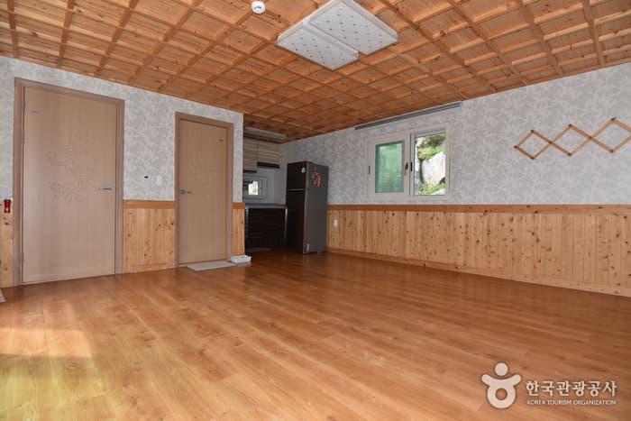 전남_순천_순천만민속한옥펜션_저녁노을(별채)06