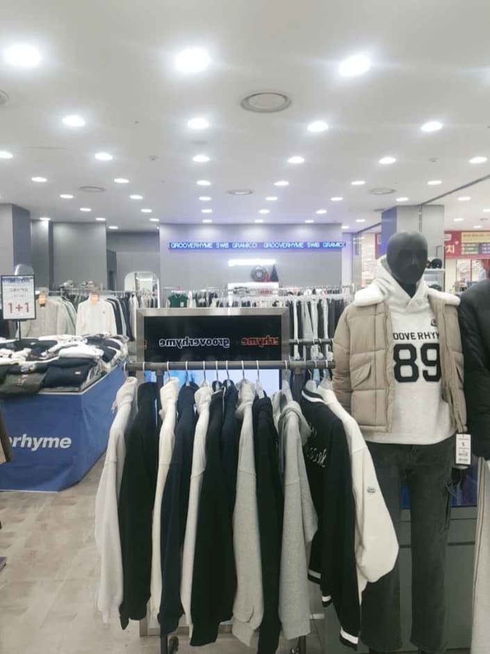 [事后免税店]Grooverhyme MODA奥特莱斯仁川店그루브라임 모다아울렛 인천점