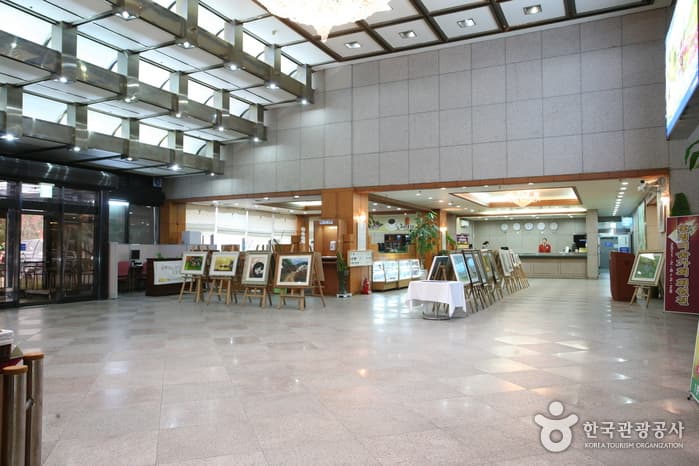 충북 충주시_수안보상록호텔_로비
