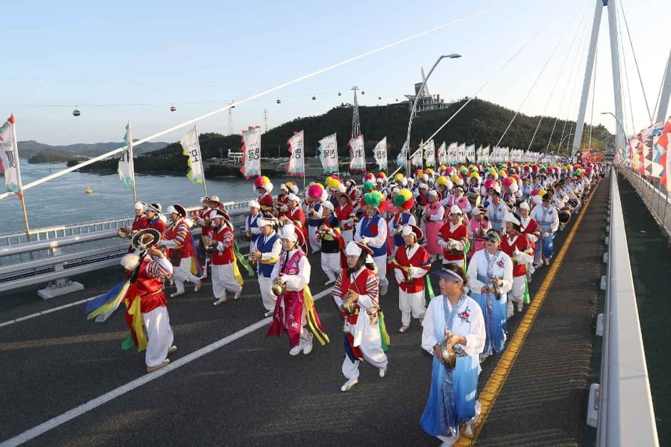 The Great Battle of Myeongryang Festival (명량대첩축제)