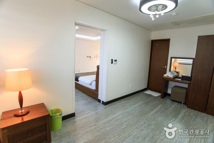 숙박_제주_더세리호스텔_B타입객실3