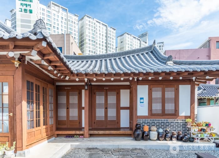 여로(산수동 한옥체험시설)