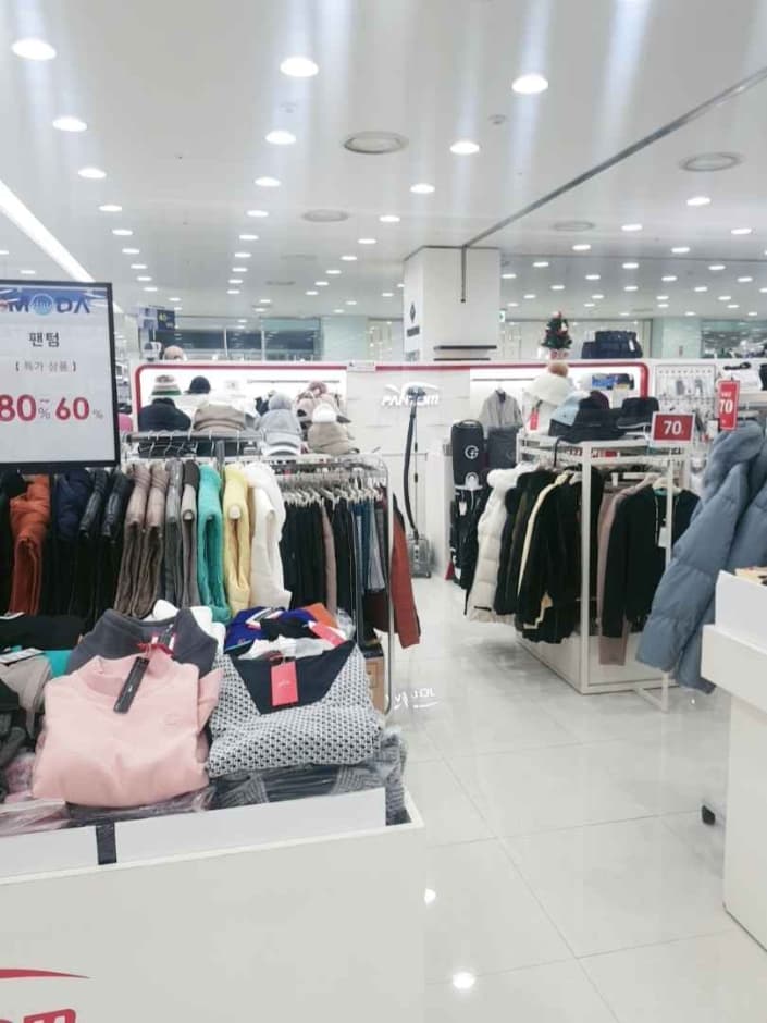 [事后免税店]Fantom MODA奥特莱斯仁川店팬텀 모다아울렛 인천점