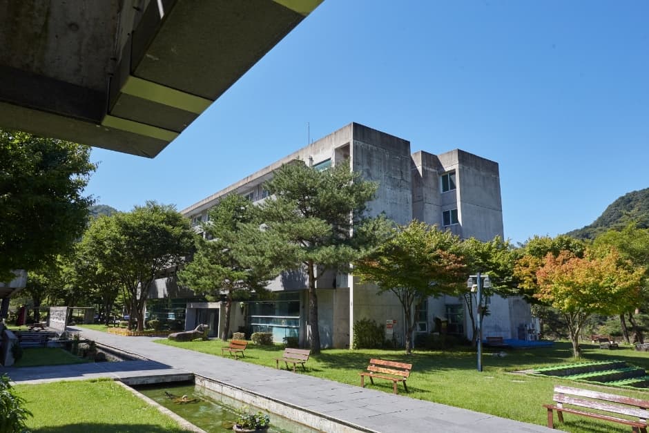 동국대학교 만해마을