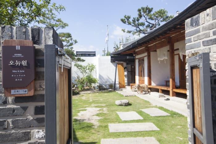 전북_전주_오뉴월_전경02