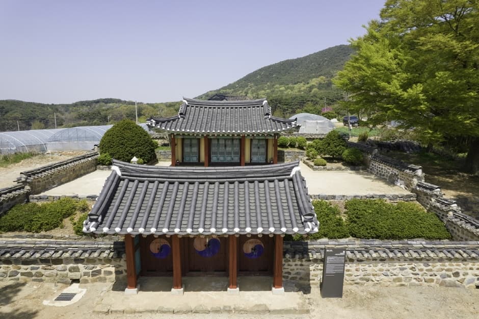 정충사 (2)