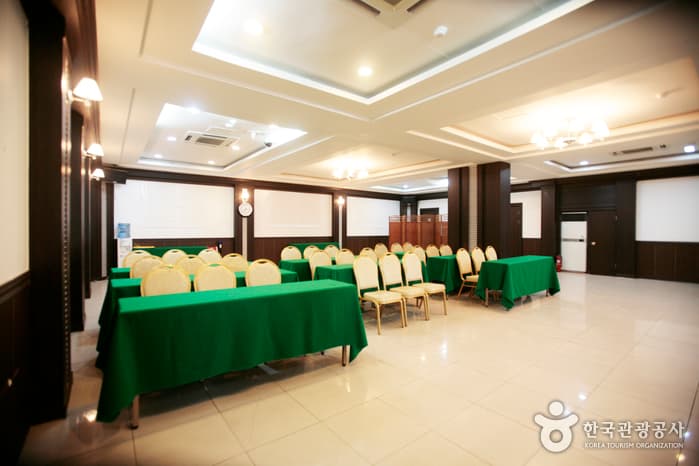 전남 장성군_백양관광호텔_부대시설(연회장)_1