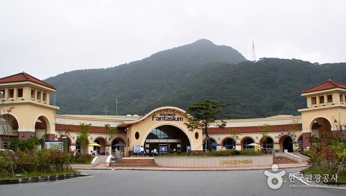 Sinbuk Resort Spring Fall (신북리조트 스프링폴)