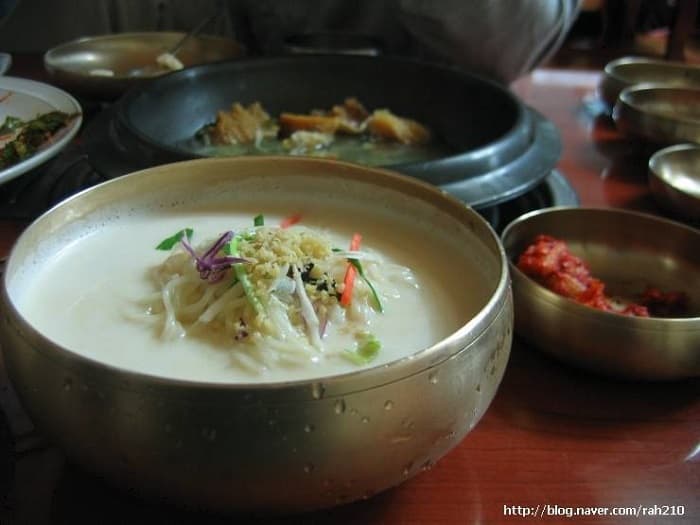 姑姑家的元祖豆汤 ( 고모네원조콩탕 )