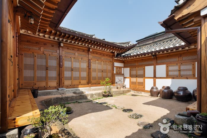 韩屋Guesthouse东村斋 （한옥 게스트하우스 동촌재）