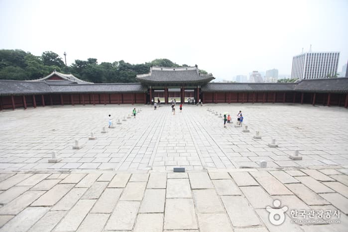 창덕궁인정문
