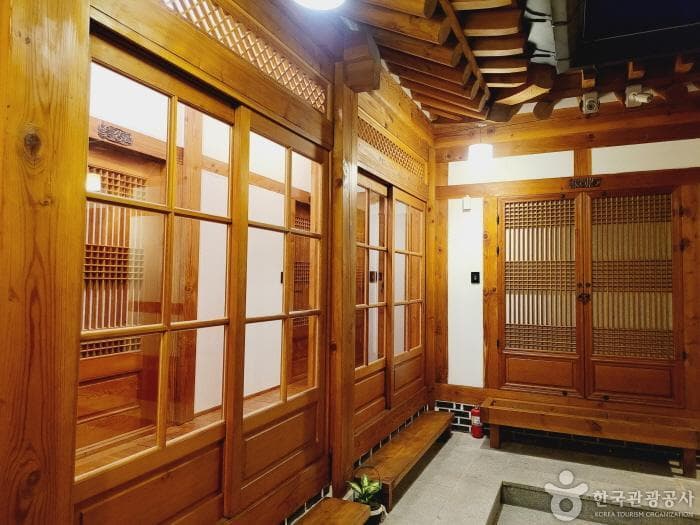전북_전주한옥마을덕수궁_전경_4
