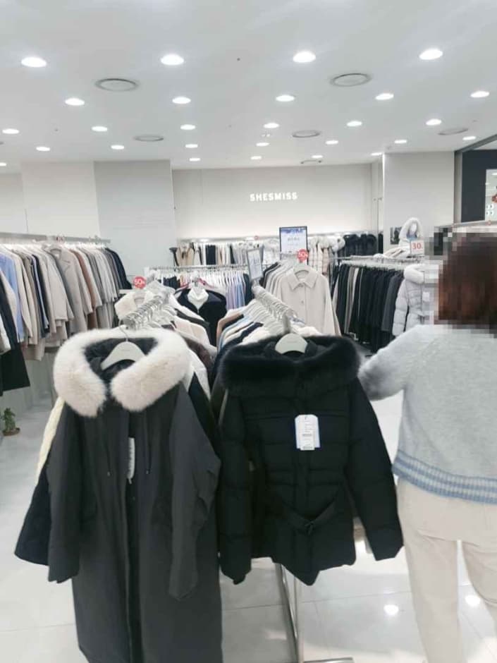 [事后免税店]ShesMiss MODA奥特莱斯仁川店쉬즈미스 모다아울렛 인천점